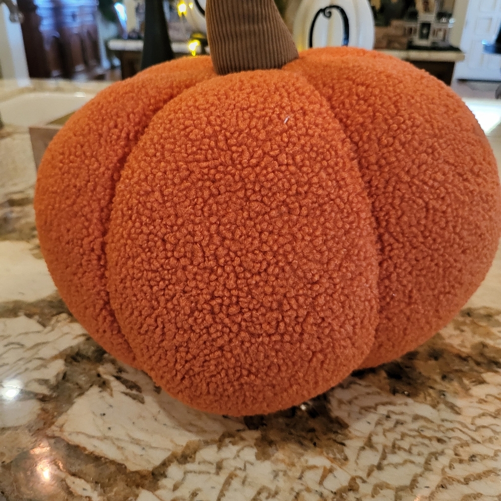Sherpa Jack O Lantern Plush Pumpkin Pillow Halloween Decor NEW NWT - Picture 9 of 16